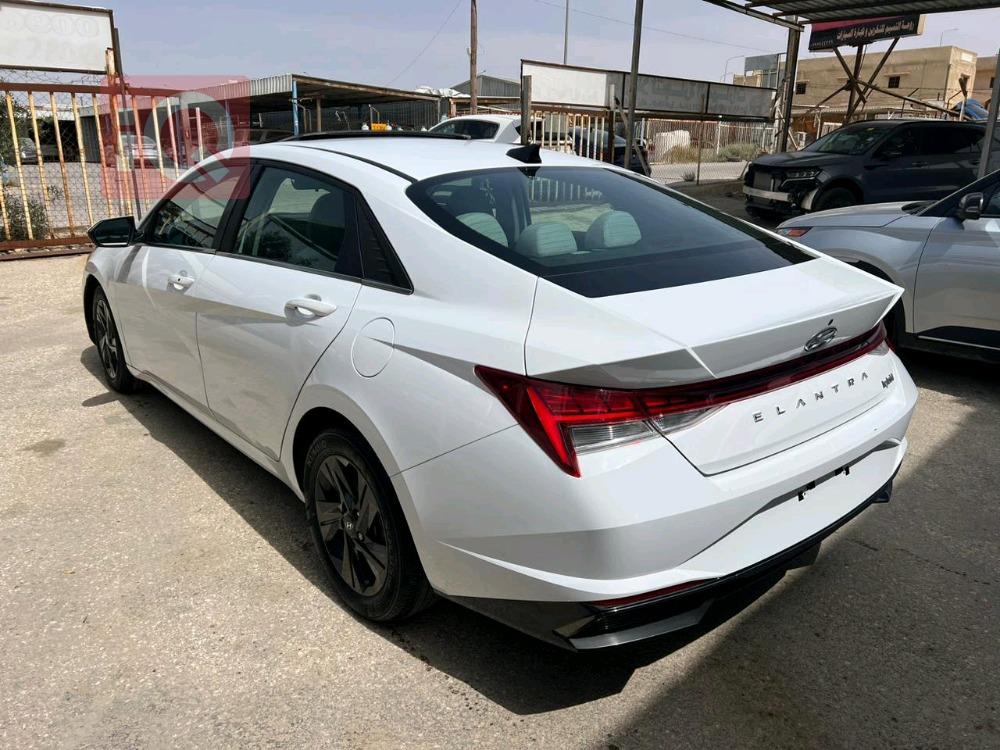 هیوندای ئەلەنترا